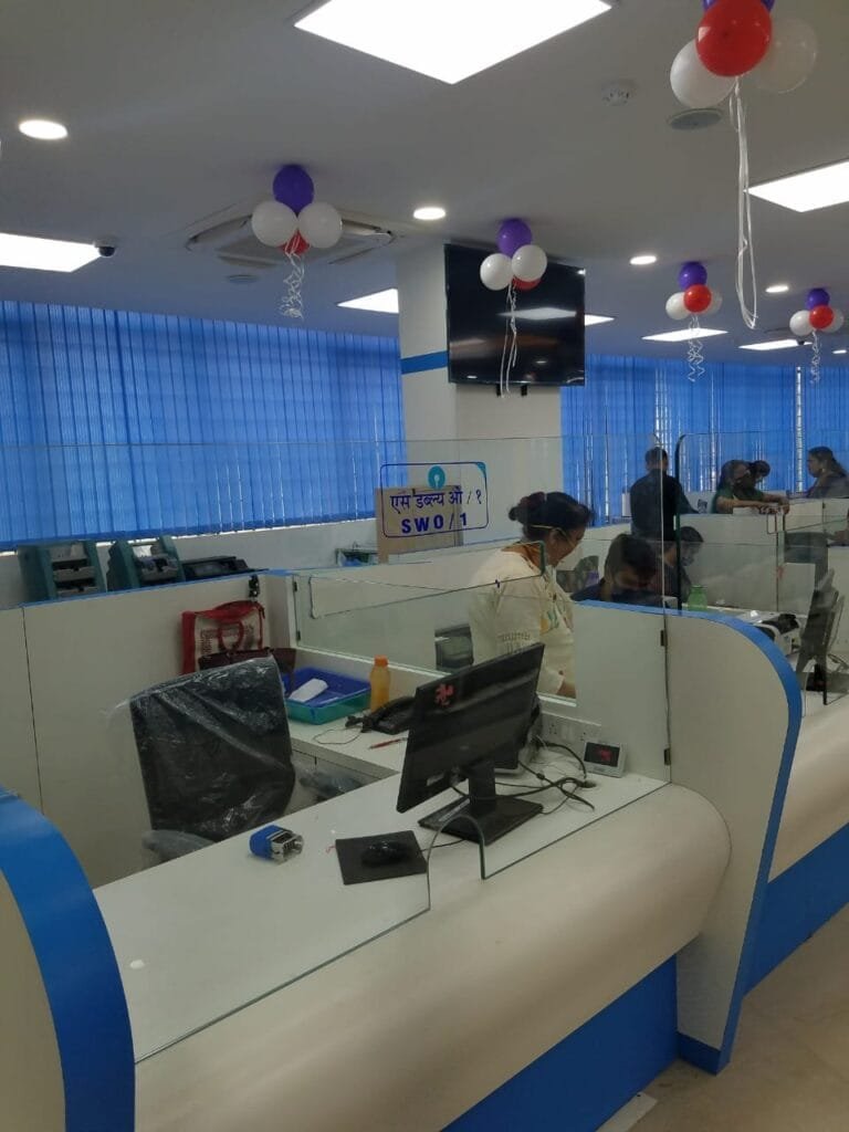 Commercial unit near Borivali station