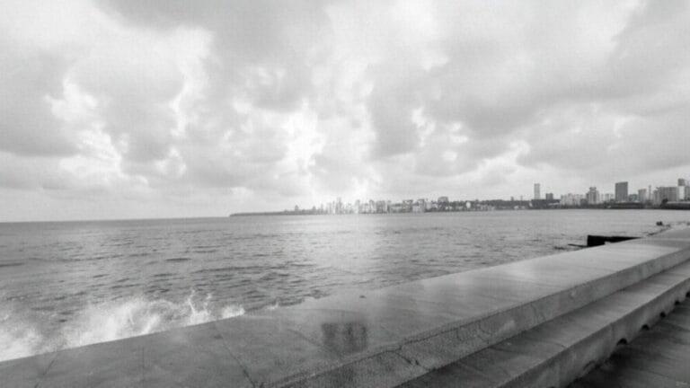 Marine Drive: Mumbai’s Timeless Gem