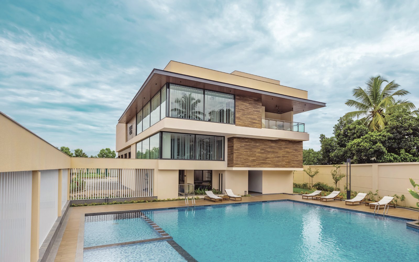 SOBHA Silver Estate clubhouse and swimming pool