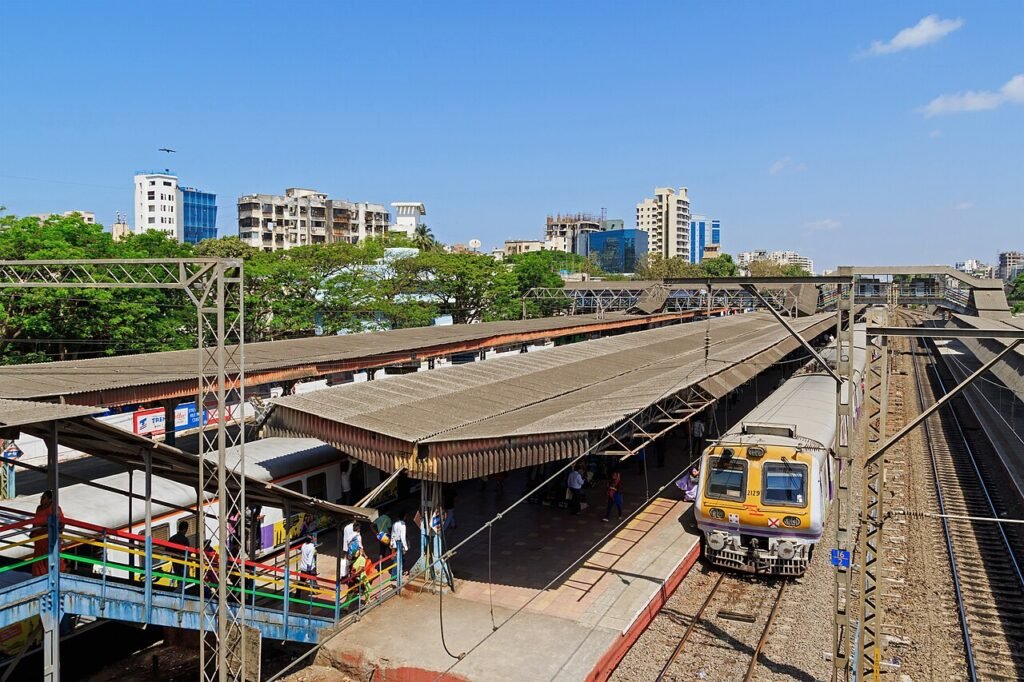 Khar Road station near Shreeji Plaza Khar West